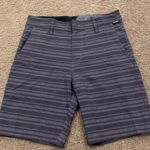 VOLCOM BOARD SHORTS 28